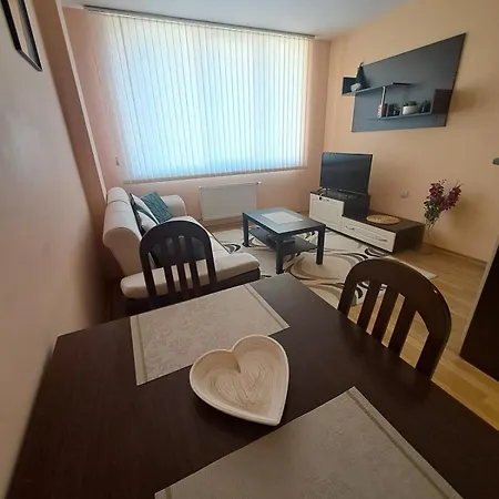 Apartment-10 Min From Airport Lägenhet Sofia