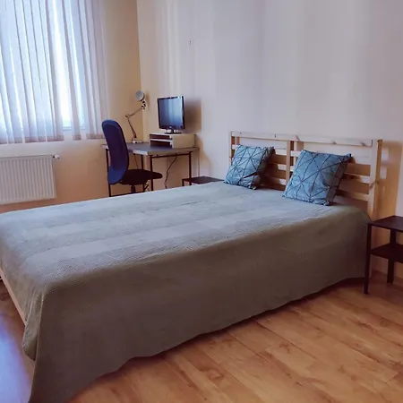 アパート Apartment-10 Min From Airport *