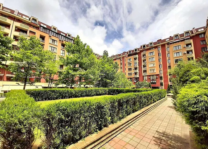 Apartment-10 Min From Airport *